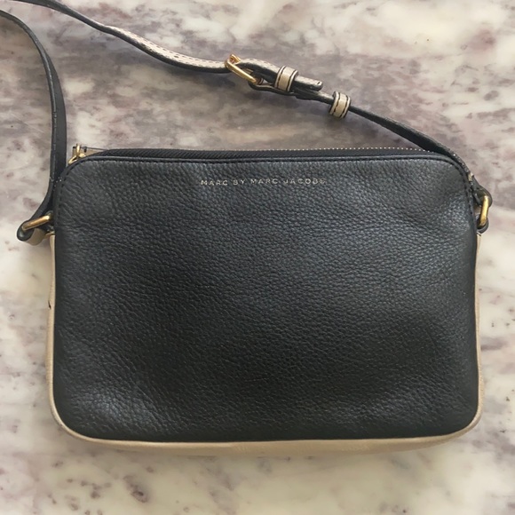 Marc Jacobs crossbody - Picture 1 of 4